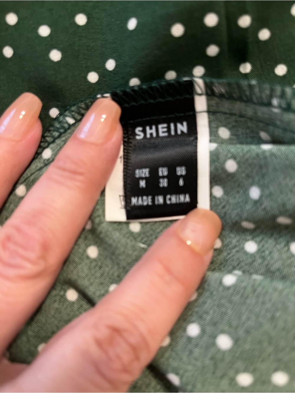 SHEIN Women’s Green Polka Dot Flutter Sleeve Top - Picture 3 of 3
